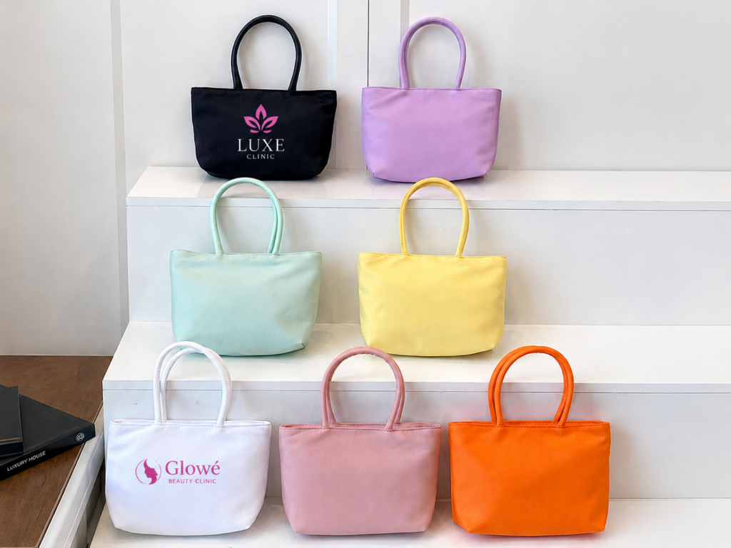 กระเป๋าผ้าสกรีนโลโก้ สีพาสเทล ขนาด 14 x 20 ซม. สกรีนโลโก้ ของพรีเมี่ยม